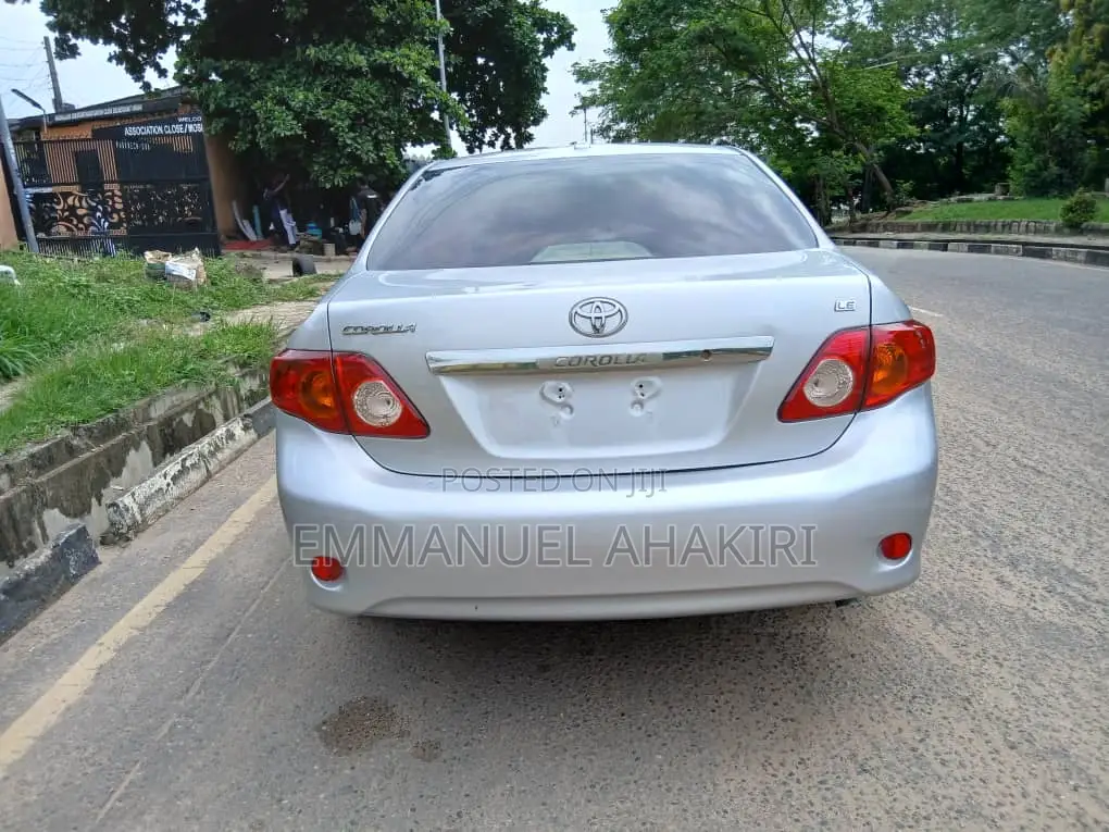 Toyota Corolla 2009 Silver