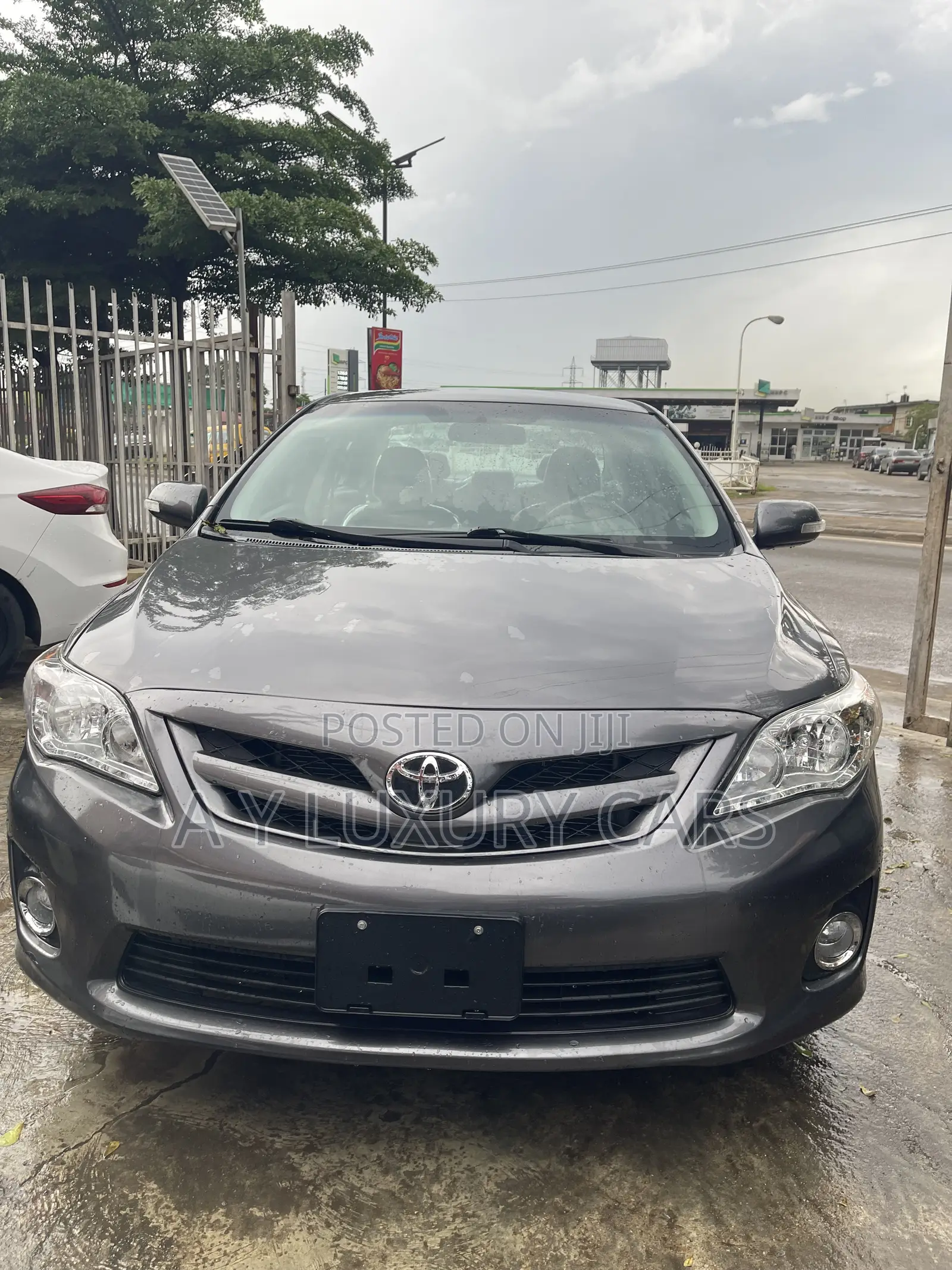 Toyota Corolla LE 4dr Sedan (1.8L 4 cyl 4A) 2009 Gray