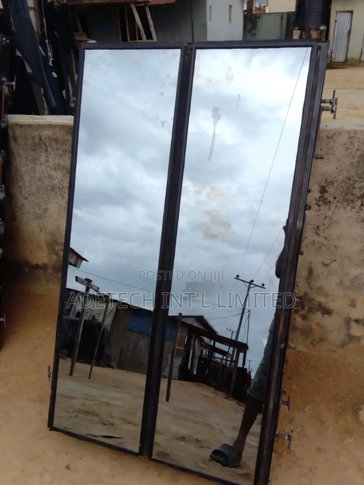 Reputable Aluminium Casement Window With Net and Burglary Proof