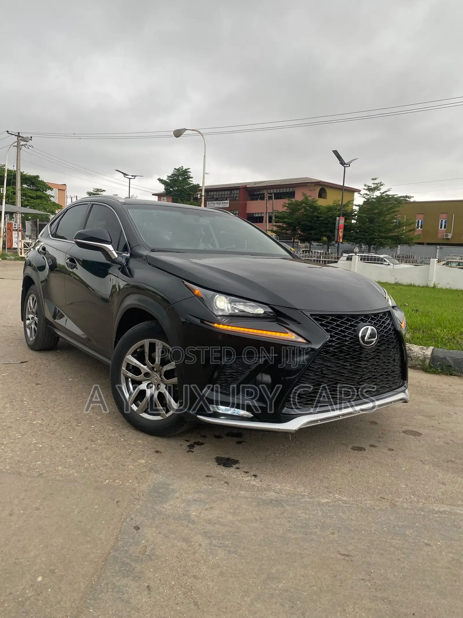 Lexus NX 200t FWD 2017 Black