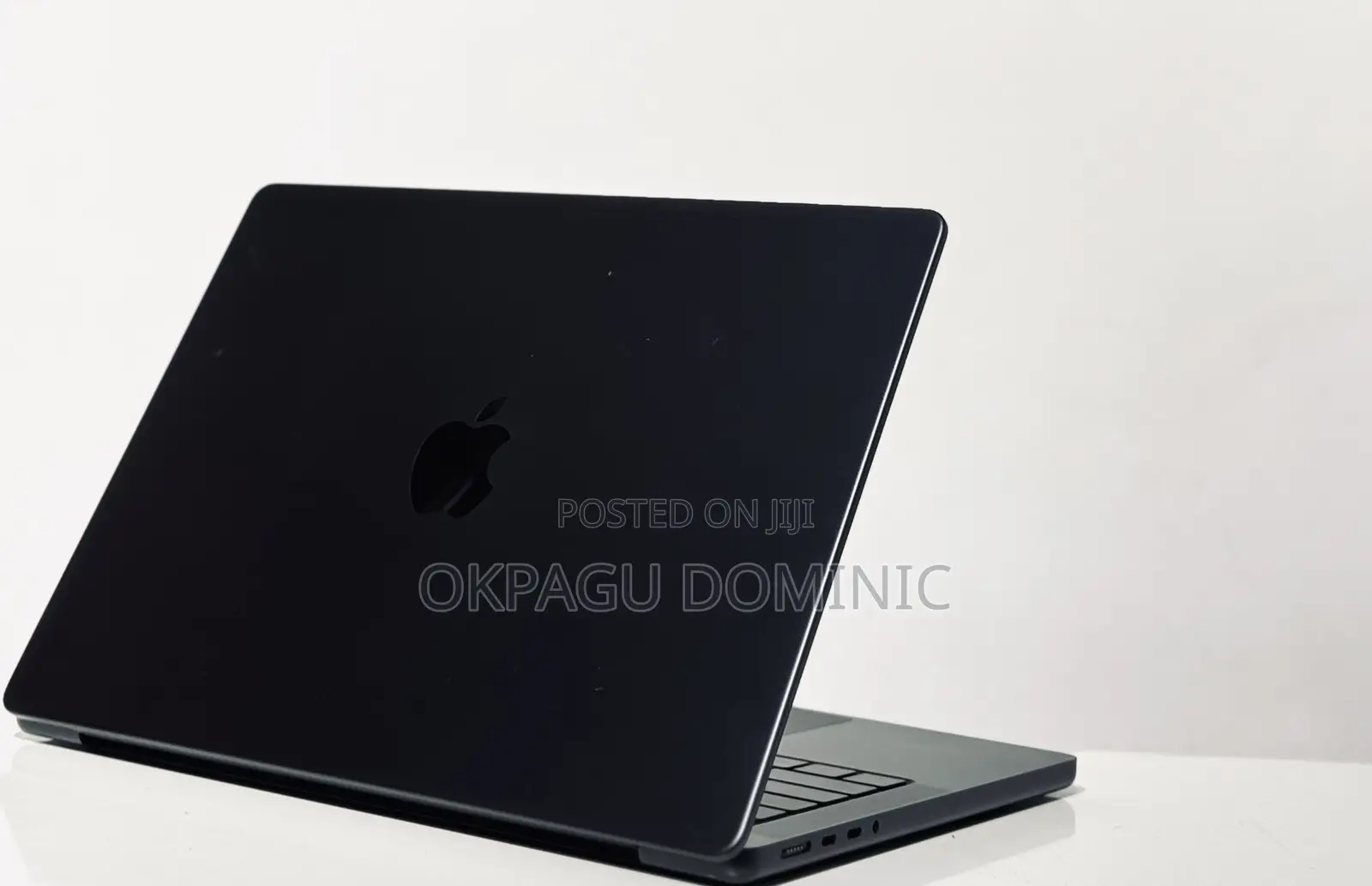 Laptop Apple MacBook Pro 2025 M5 16GB Apple M5 SSHD+SSD 1T