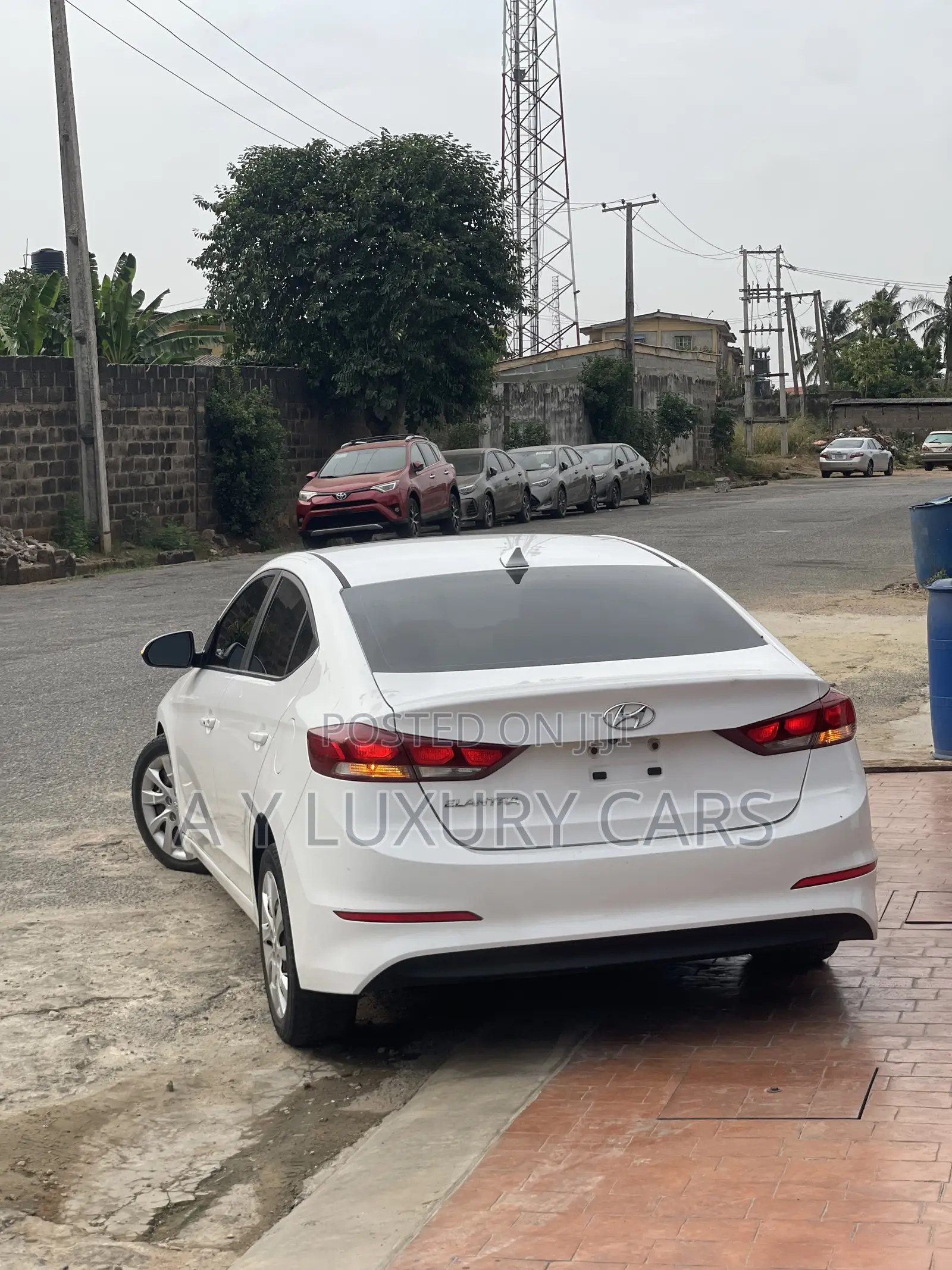 Hyundai Elantra Limited 2018 White