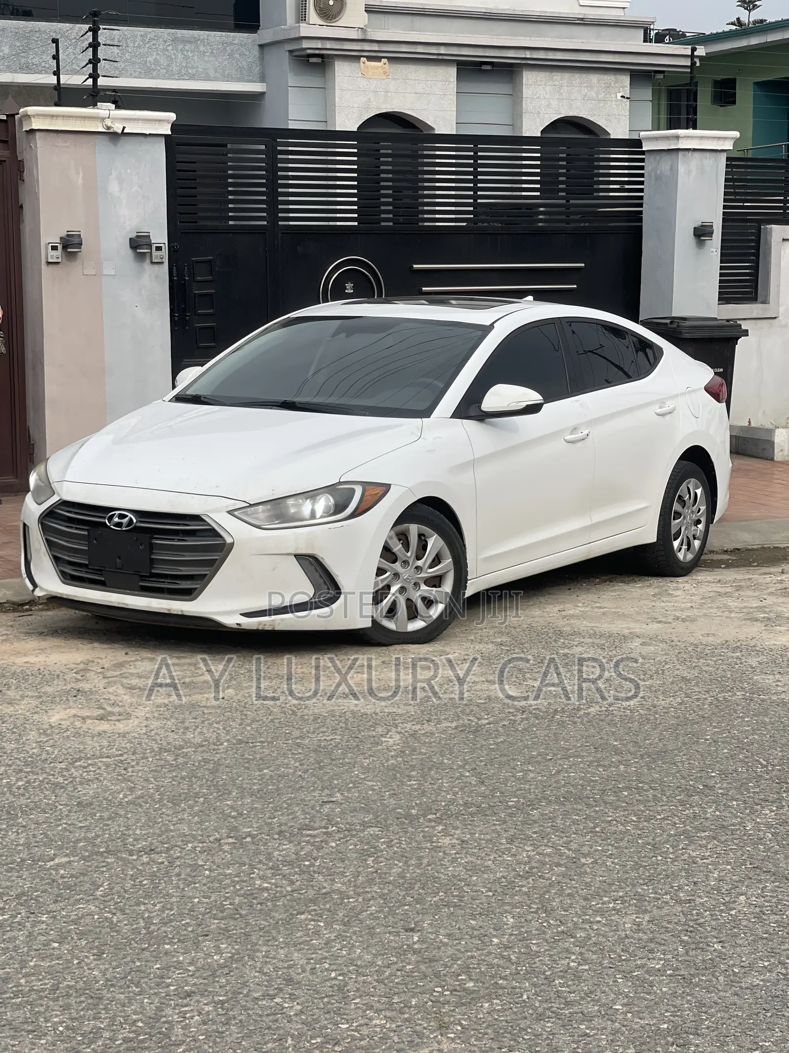 Hyundai Elantra Limited 2018 White