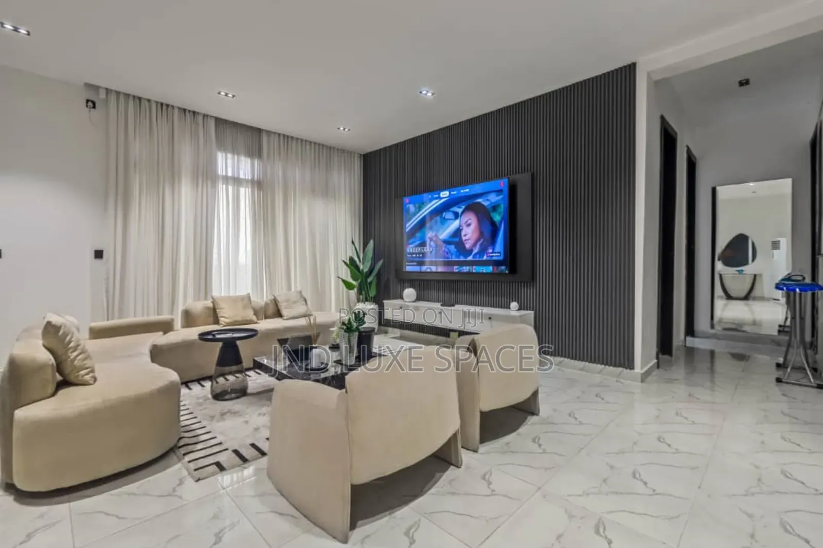 Furnished 3bdrm Penthouse in Lekki Phase 1 for sale