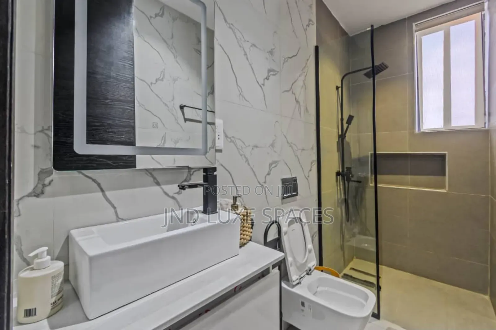Furnished 3bdrm Penthouse in Lekki Phase 1 for sale