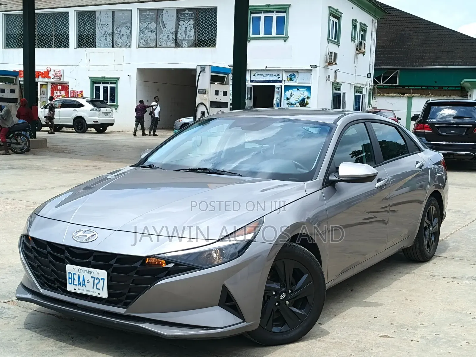 Hyundai Elantra Limited 2023 Gray