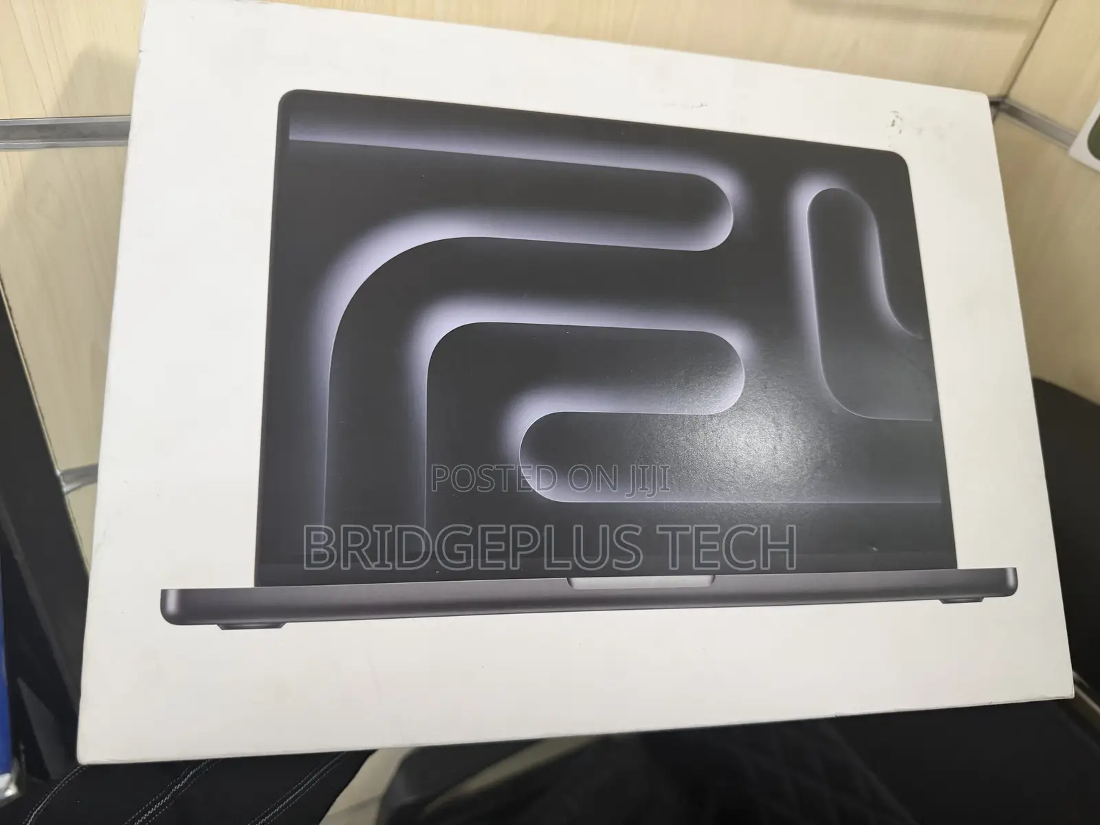 New Apple Macbook Pro 14-Inch 24gb 1tb M5 Pro 2026