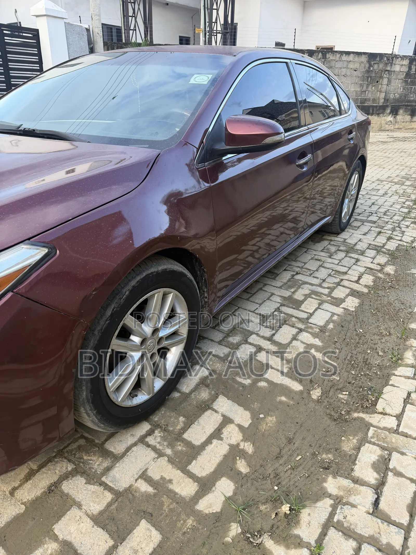 Toyota Avalon Limited Sedan FWD (3.5L 6cyl 6A) 2013 Burgundy