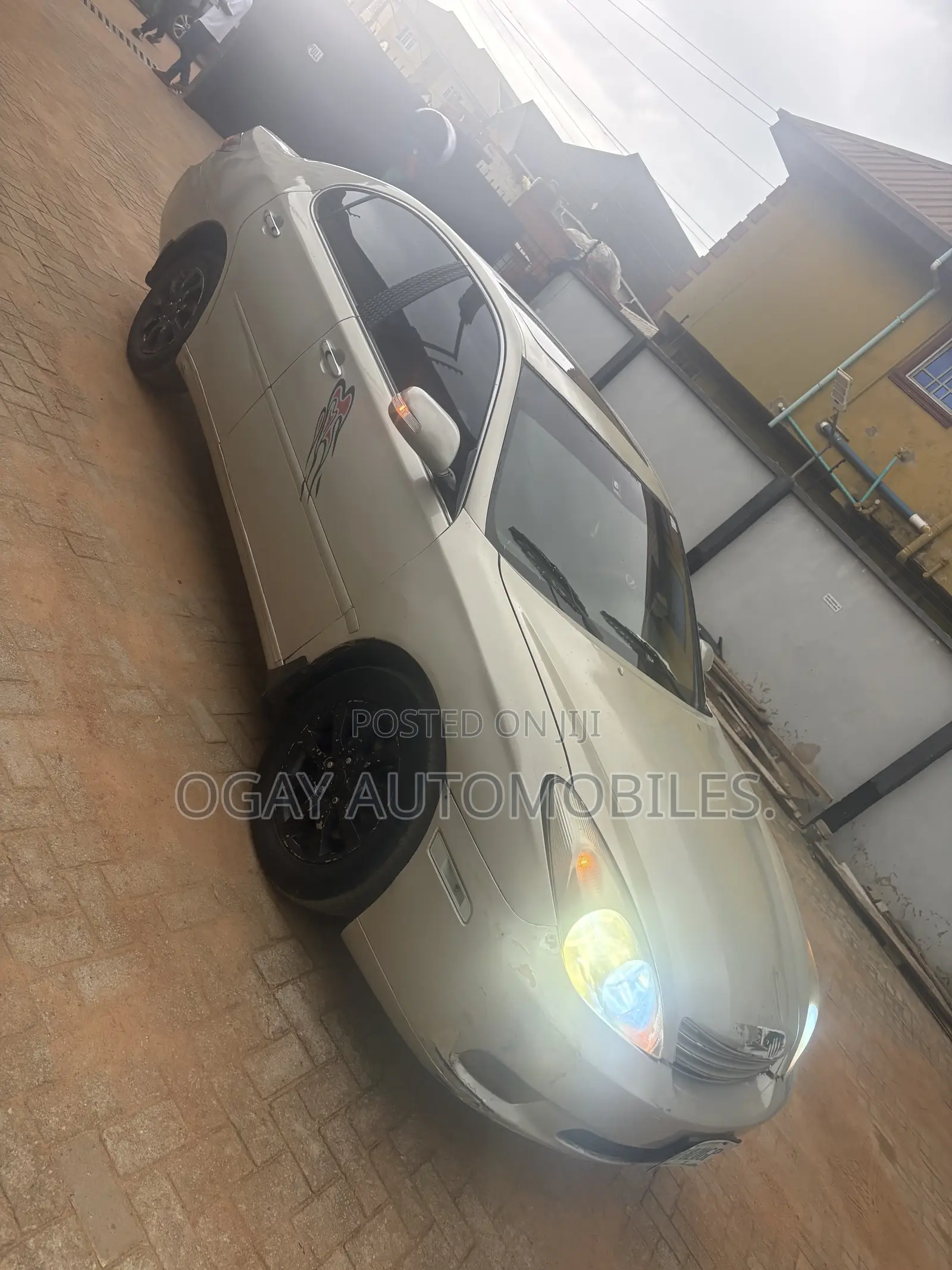 Lexus ES 330 Sedan 2004 Ivory
