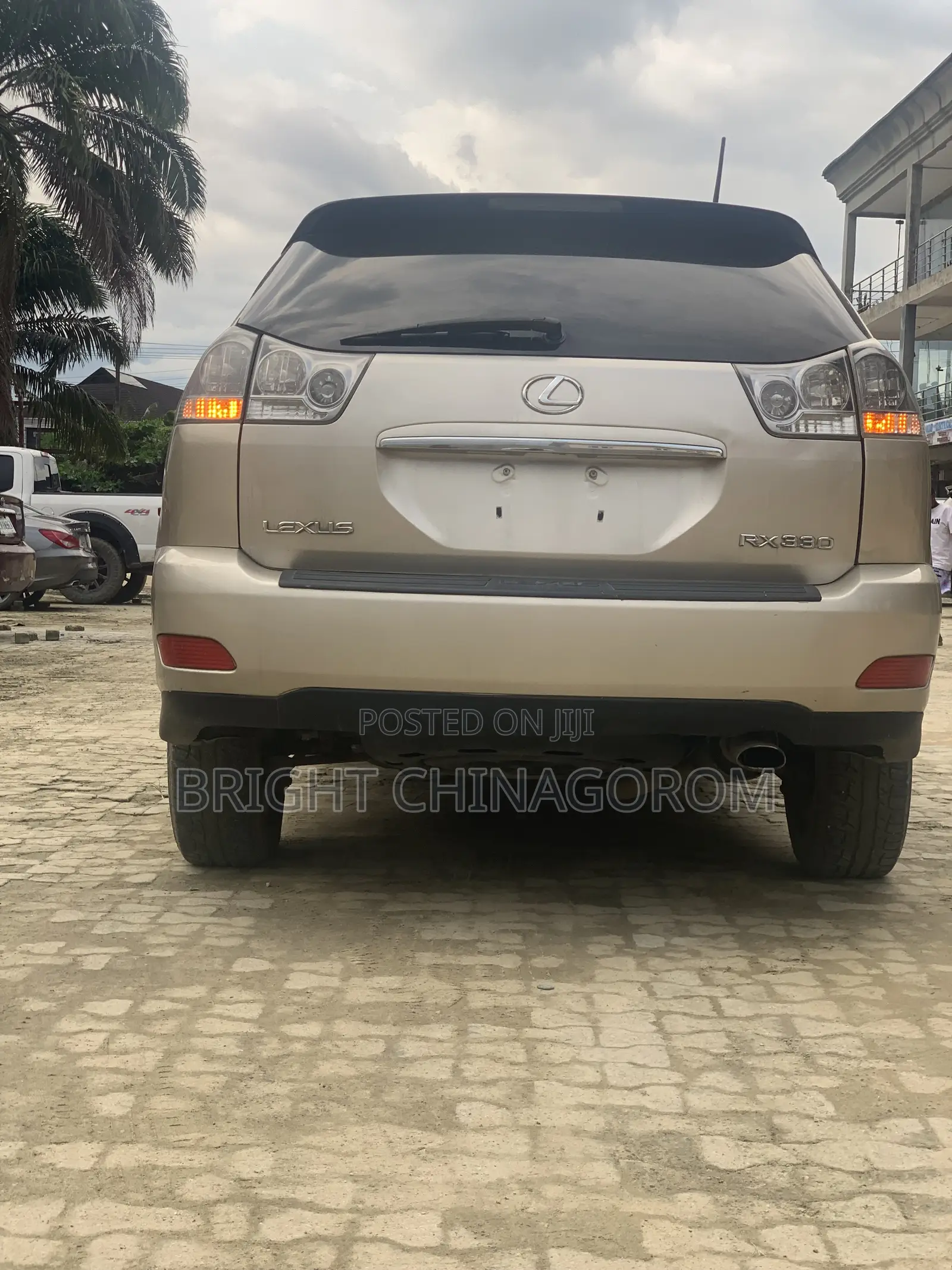 Lexus RX 330 2005 Gold