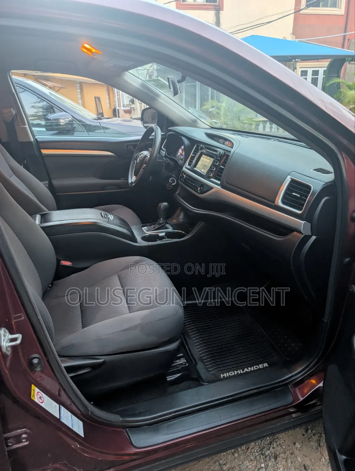 Toyota Highlander LE V6 4x4 (3.5L 6cyl 6A) 2016 Burgundy