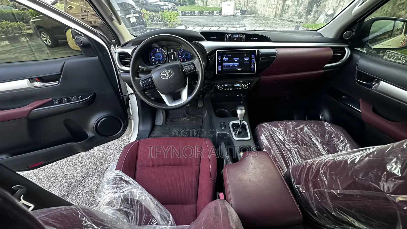 Toyota Hilux 2017 White