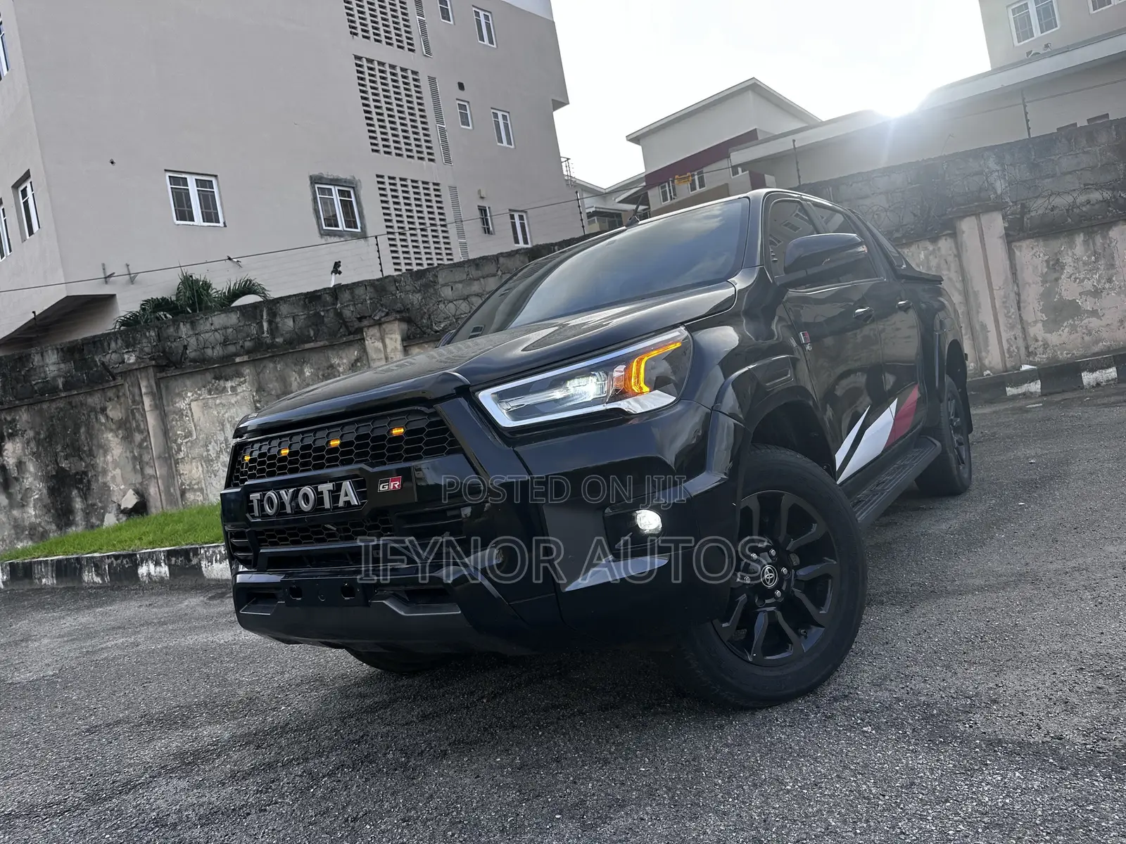 Toyota Hilux 2023 Black