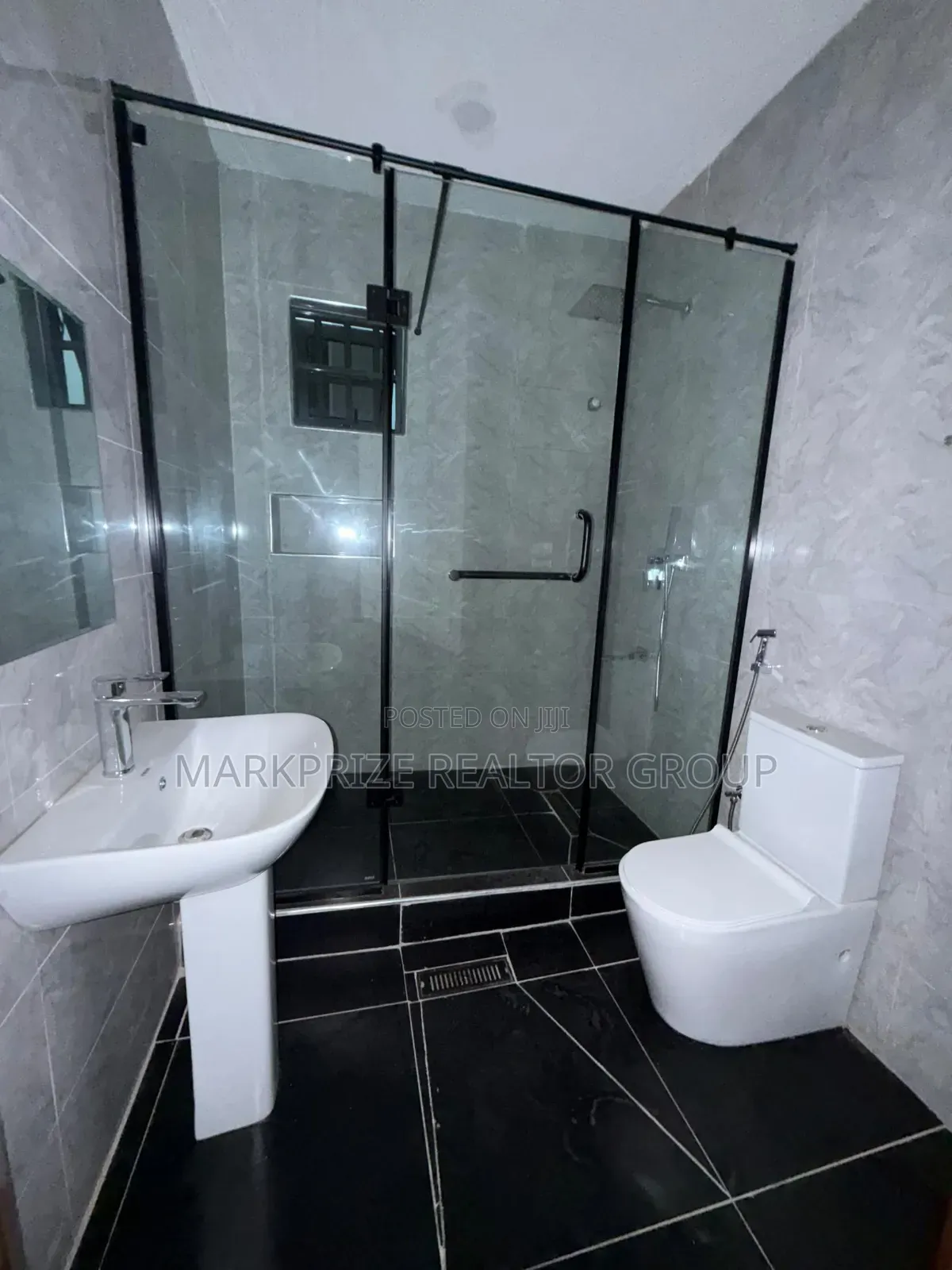 4bdrm Duplex in Gbagada Lagos for sale