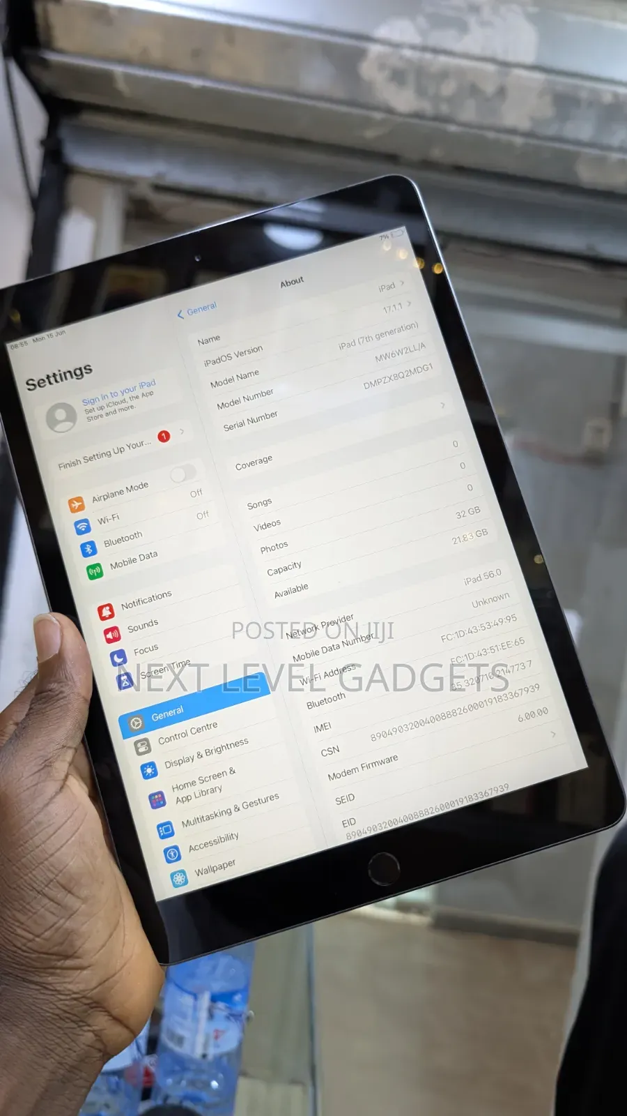 Apple iPad 10.2 (2019) 32 GB Gray