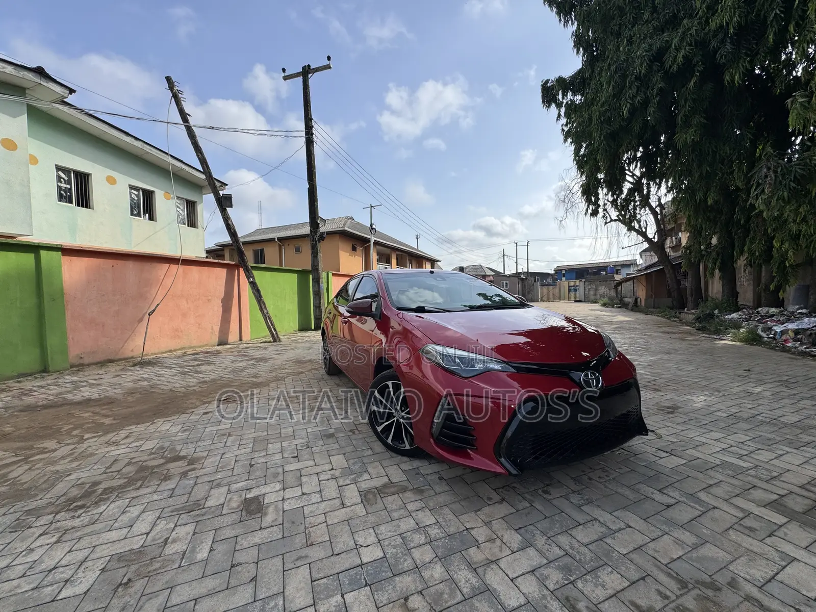 Toyota Corolla SE 4dr Sedan (1.8L 4cyl Manual) 2017 Red