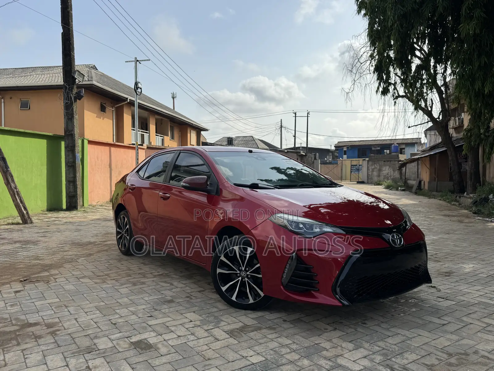 Toyota Corolla SE 4dr Sedan (1.8L 4cyl Manual) 2017 Red