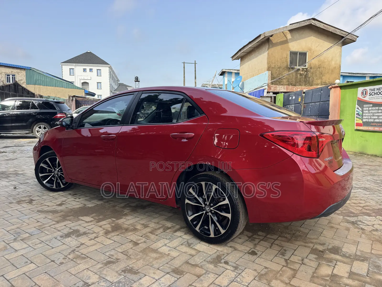 Toyota Corolla SE 4dr Sedan (1.8L 4cyl Manual) 2017 Red