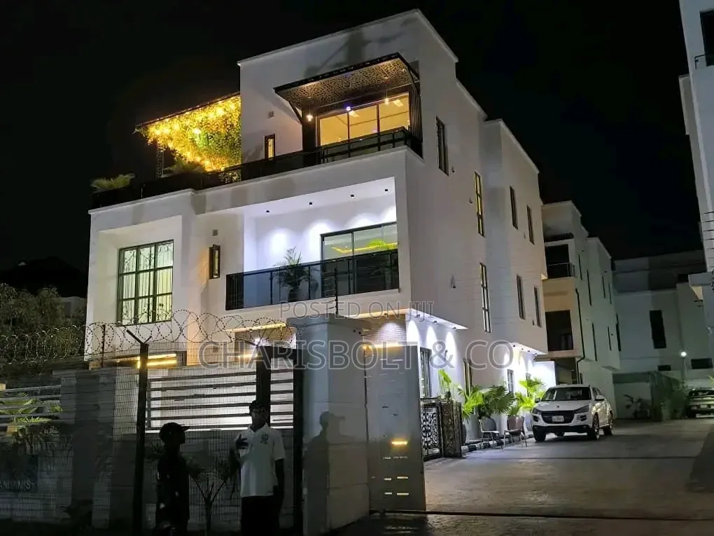 Furnished 5bdrm Duplex in Kado for sale