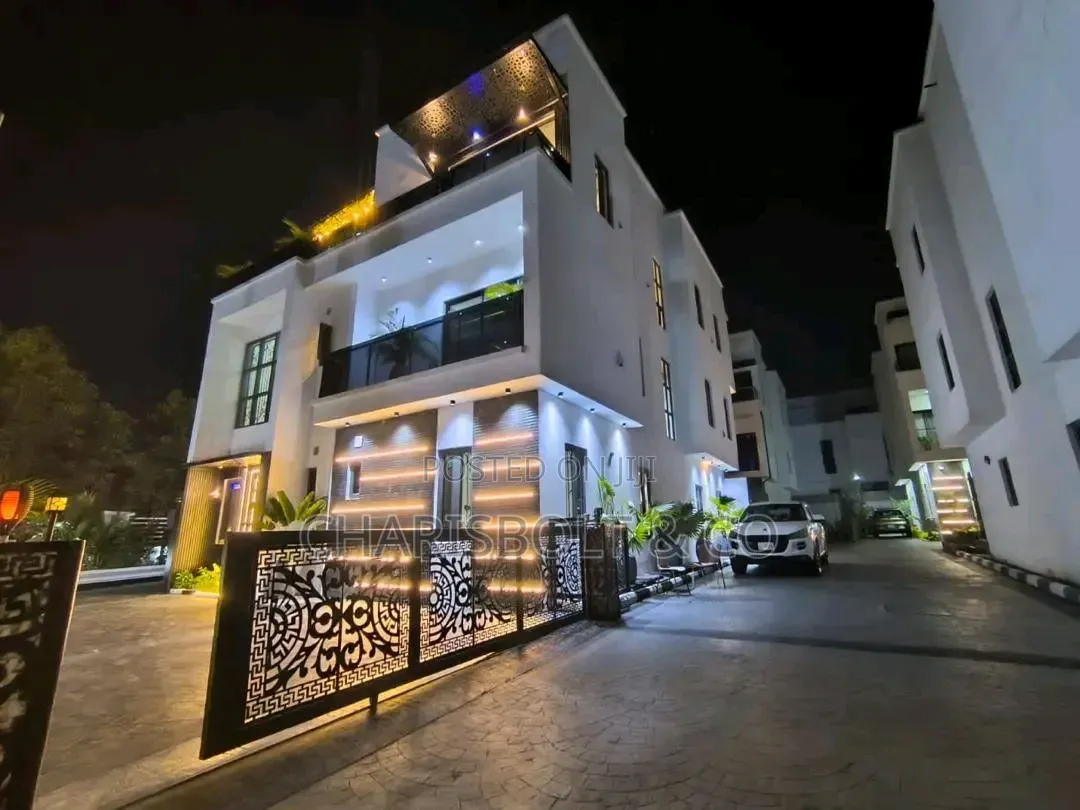 Furnished 5bdrm Duplex in Kado for sale