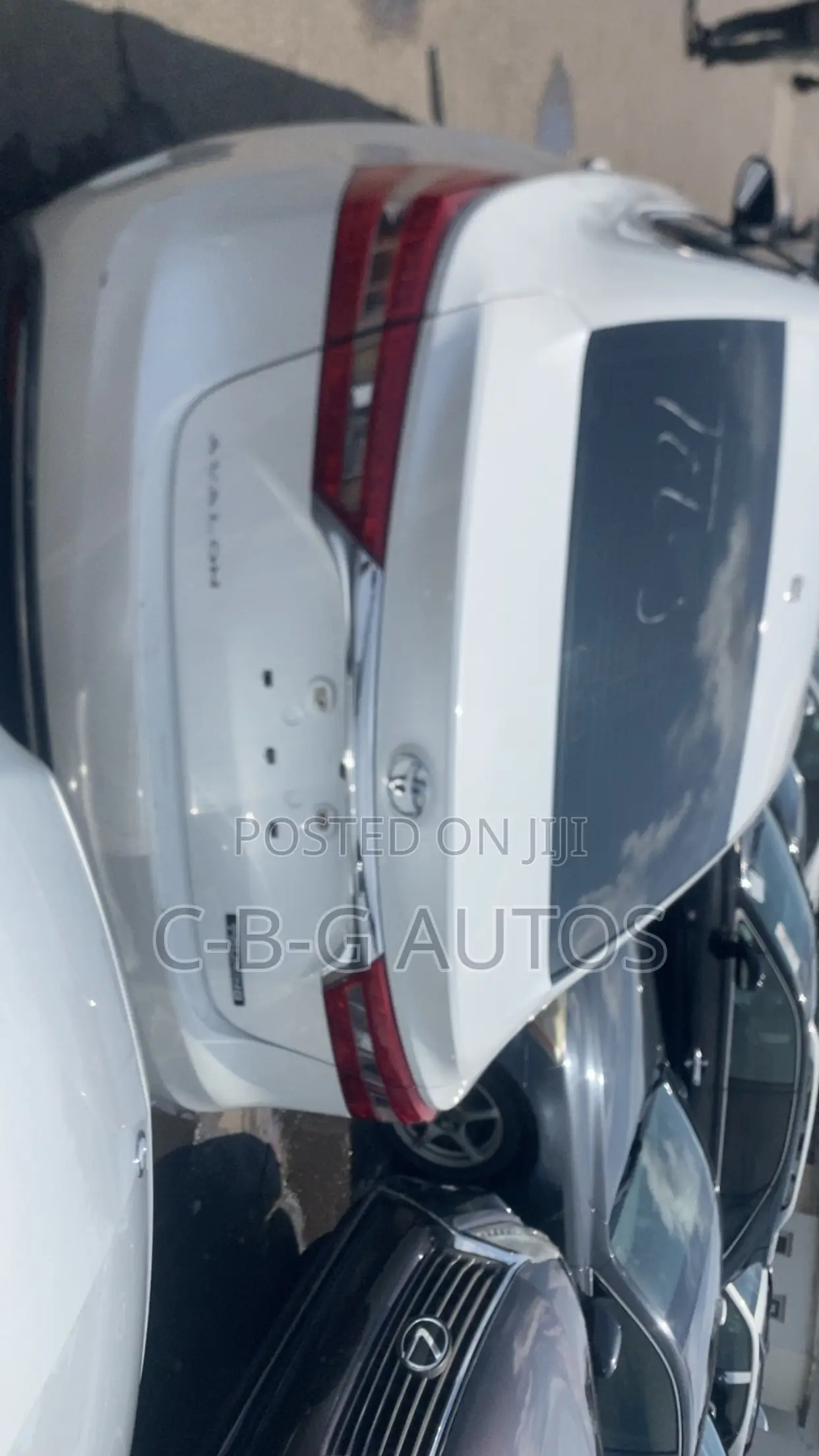 Toyota Avalon Touring (3.5L 6cyl 6A) 2018 White