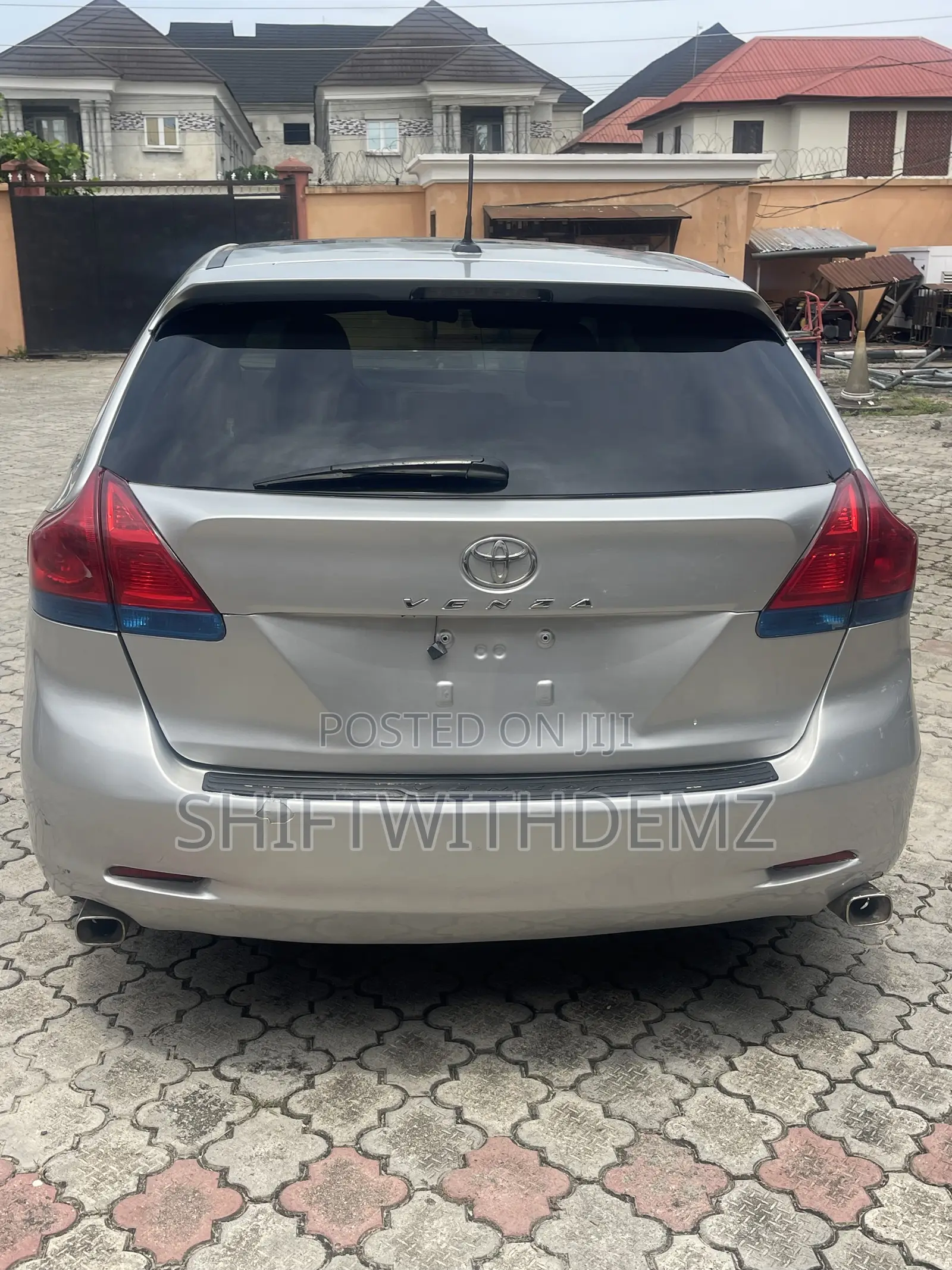 Toyota Venza 2009 Silver
