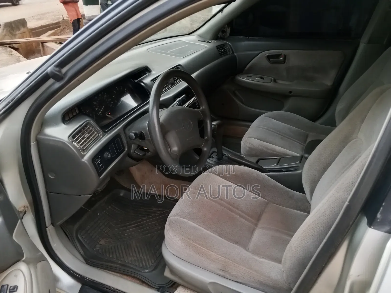 Toyota Camry 2002 Silver
