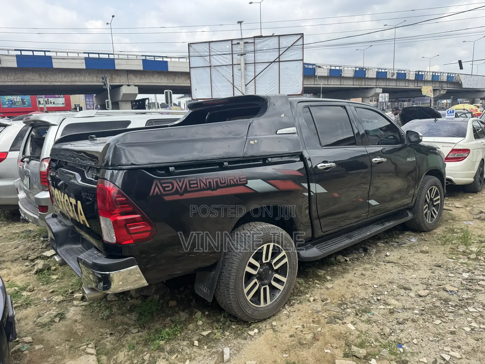 Toyota Hilux SR+ 4x4 2017 Black