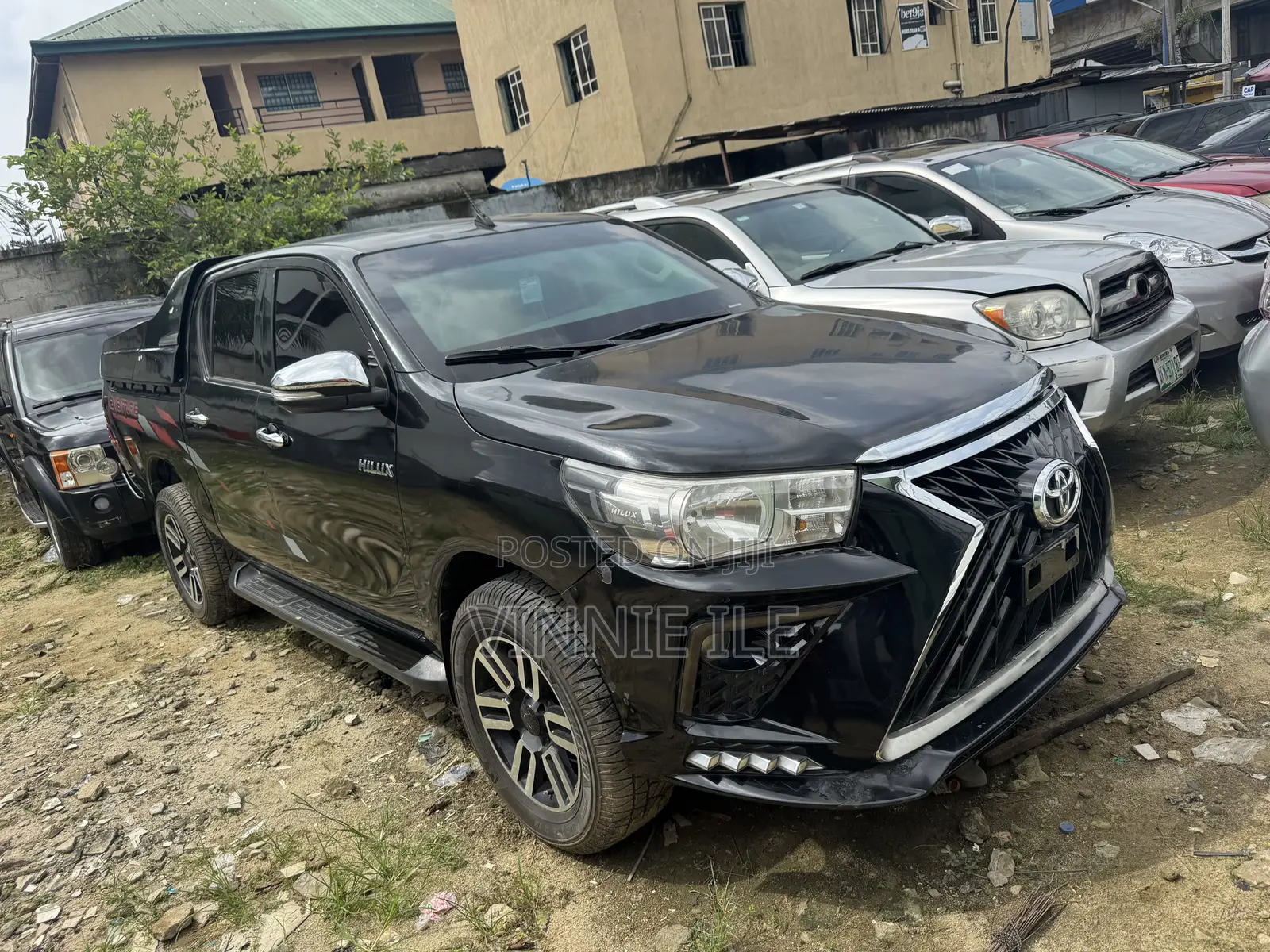 Toyota Hilux SR+ 4x4 2017 Black
