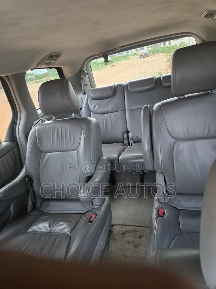 Toyota Sienna 2006 Gray