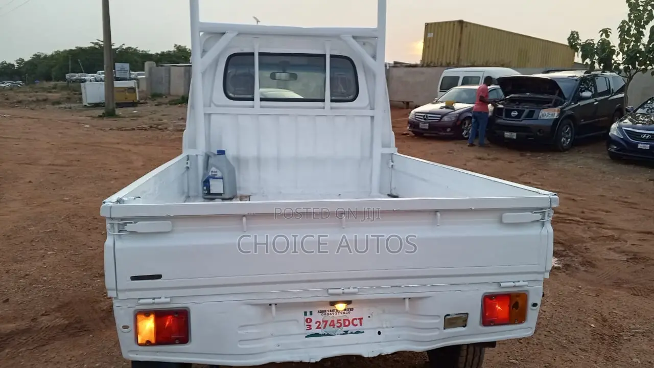 Daihatsu HIJET 2002 White