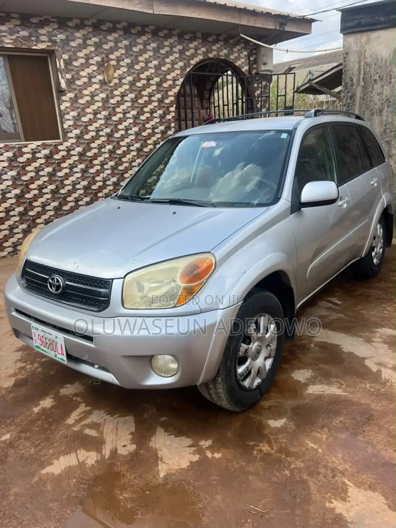 Toyota RAV4 2.0 2005 Silver
