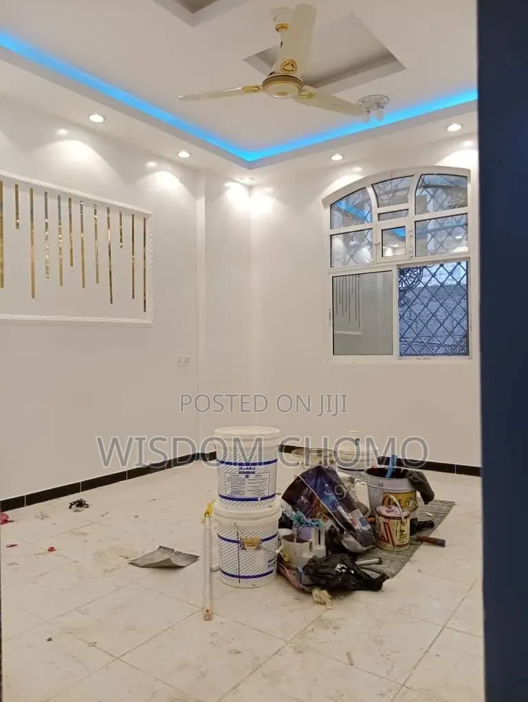 Painting/ Screeding Wallpaper Installation