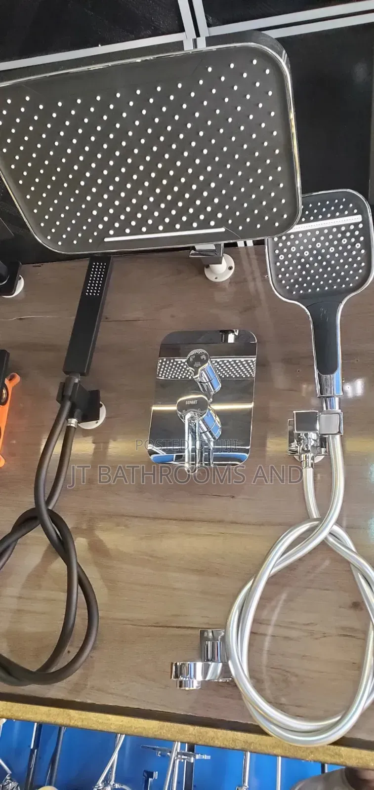  M.Maat 5-Ways Conduit Shower
Full Brass !!
