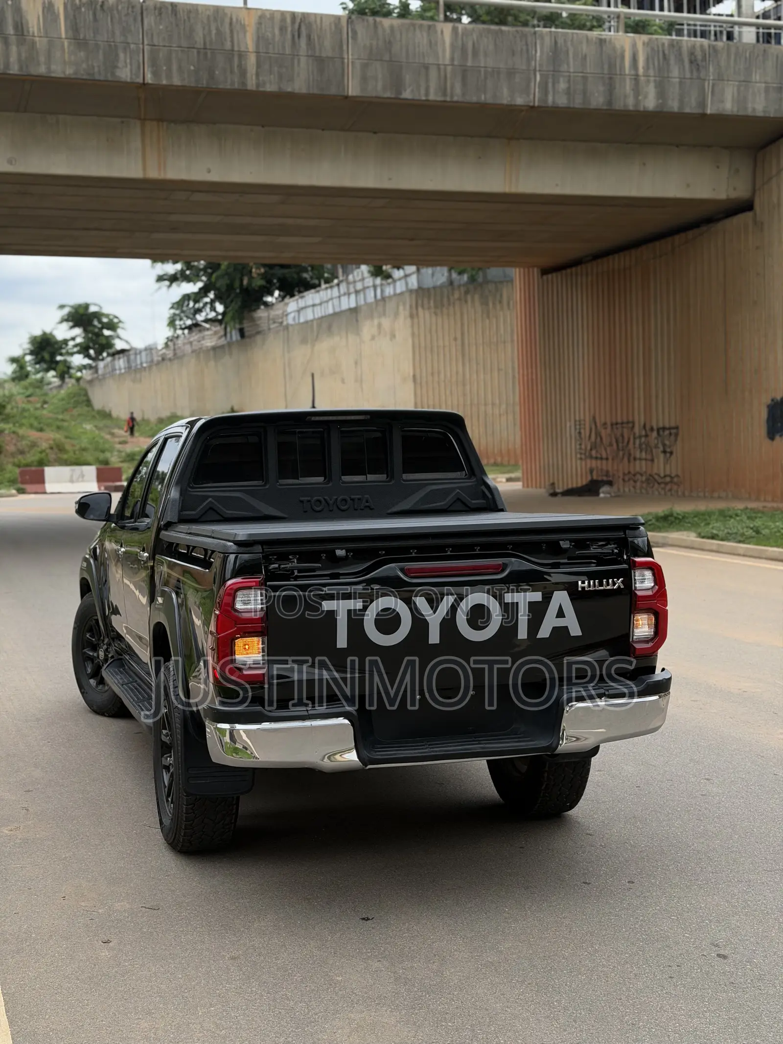 Toyota Hilux SR5 4x4 2013 Black