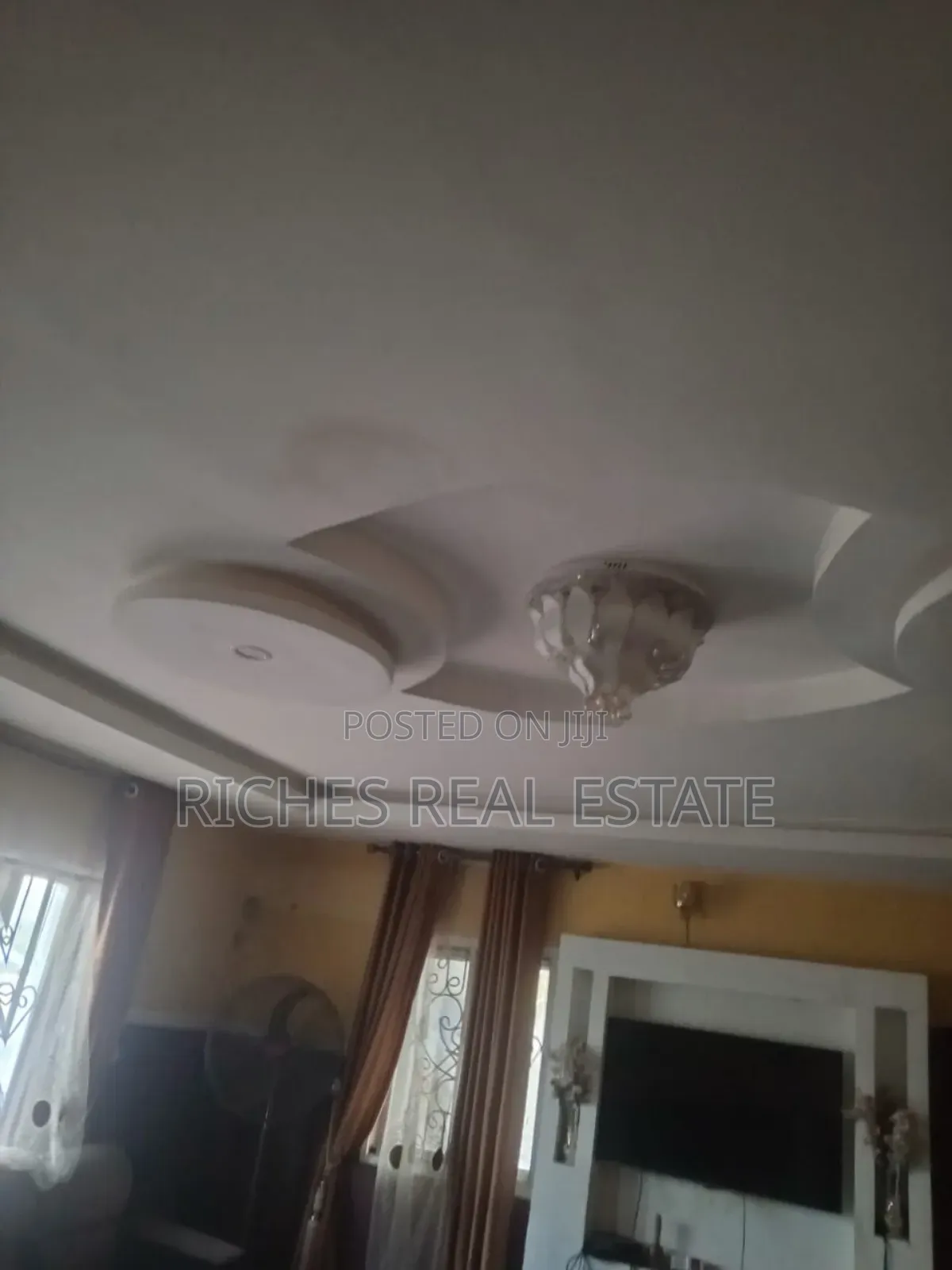 3bdrm Bungalow in Unique Estate, Ibadan for sale
