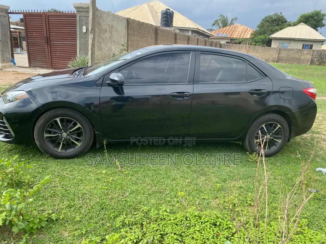 Toyota Corolla 2015 Black