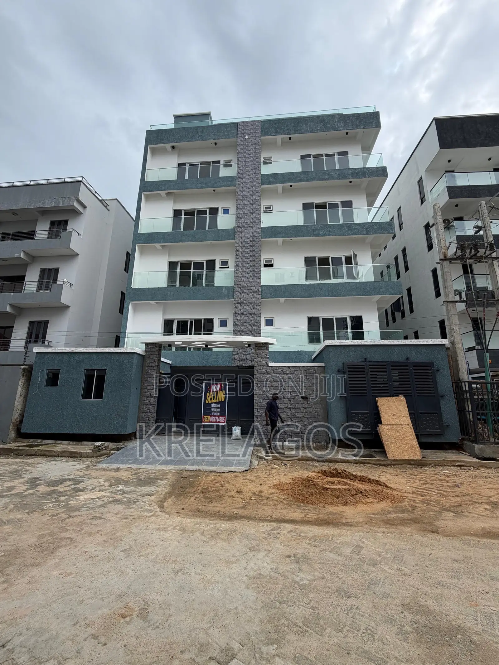3bdrm Penthouse in Ikate for sale