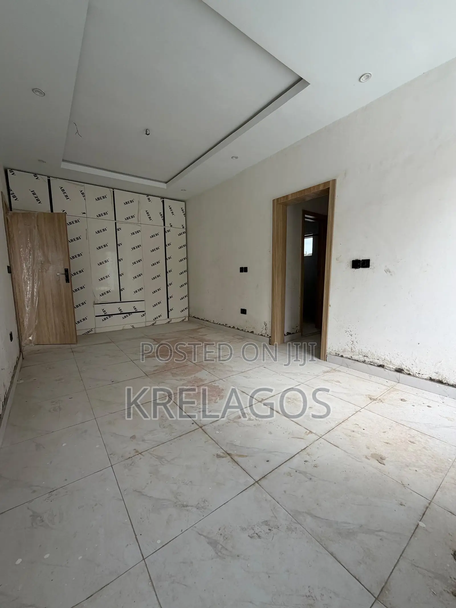3bdrm Penthouse in Ikate for sale