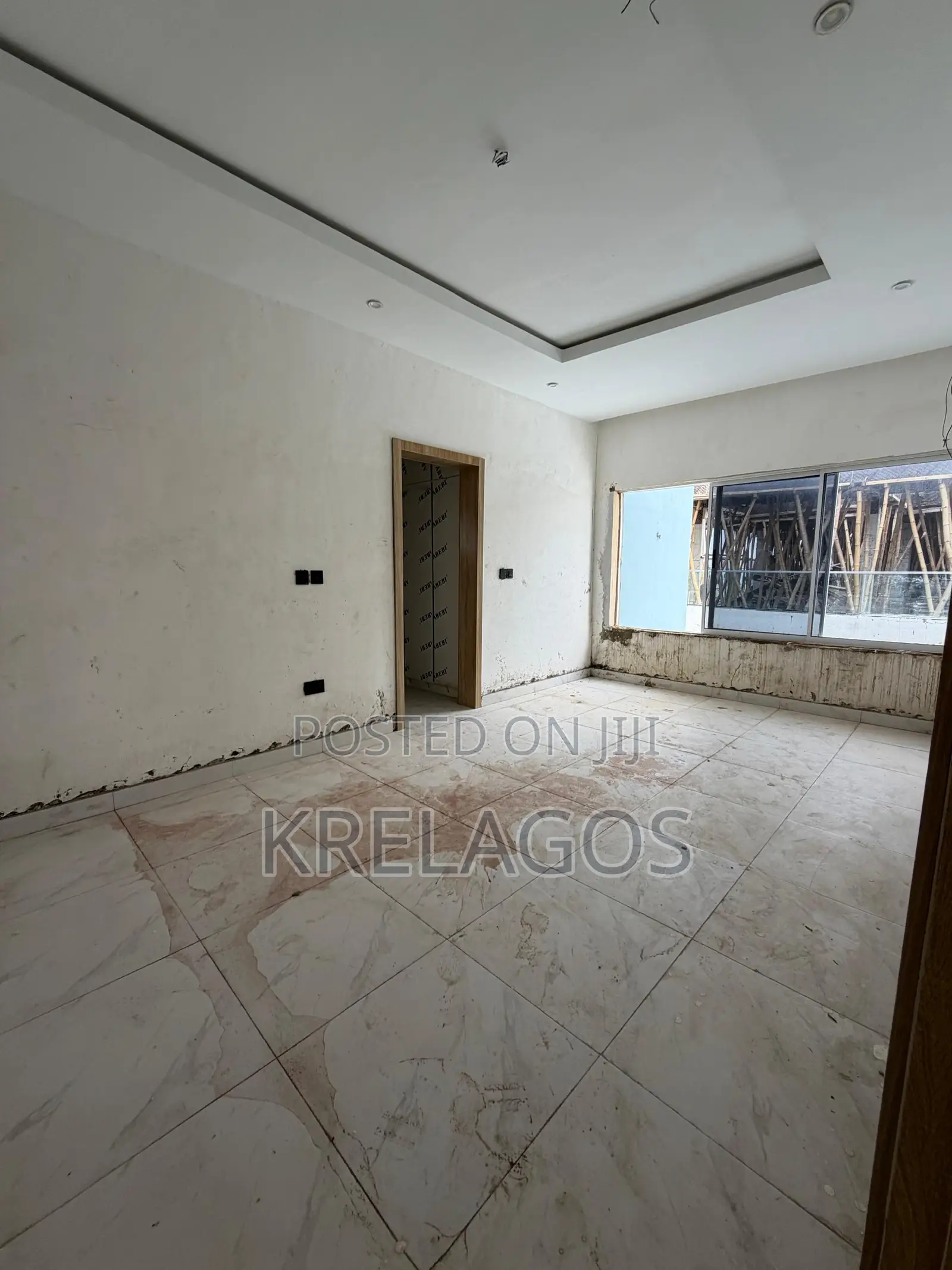 3bdrm Penthouse in Ikate for sale