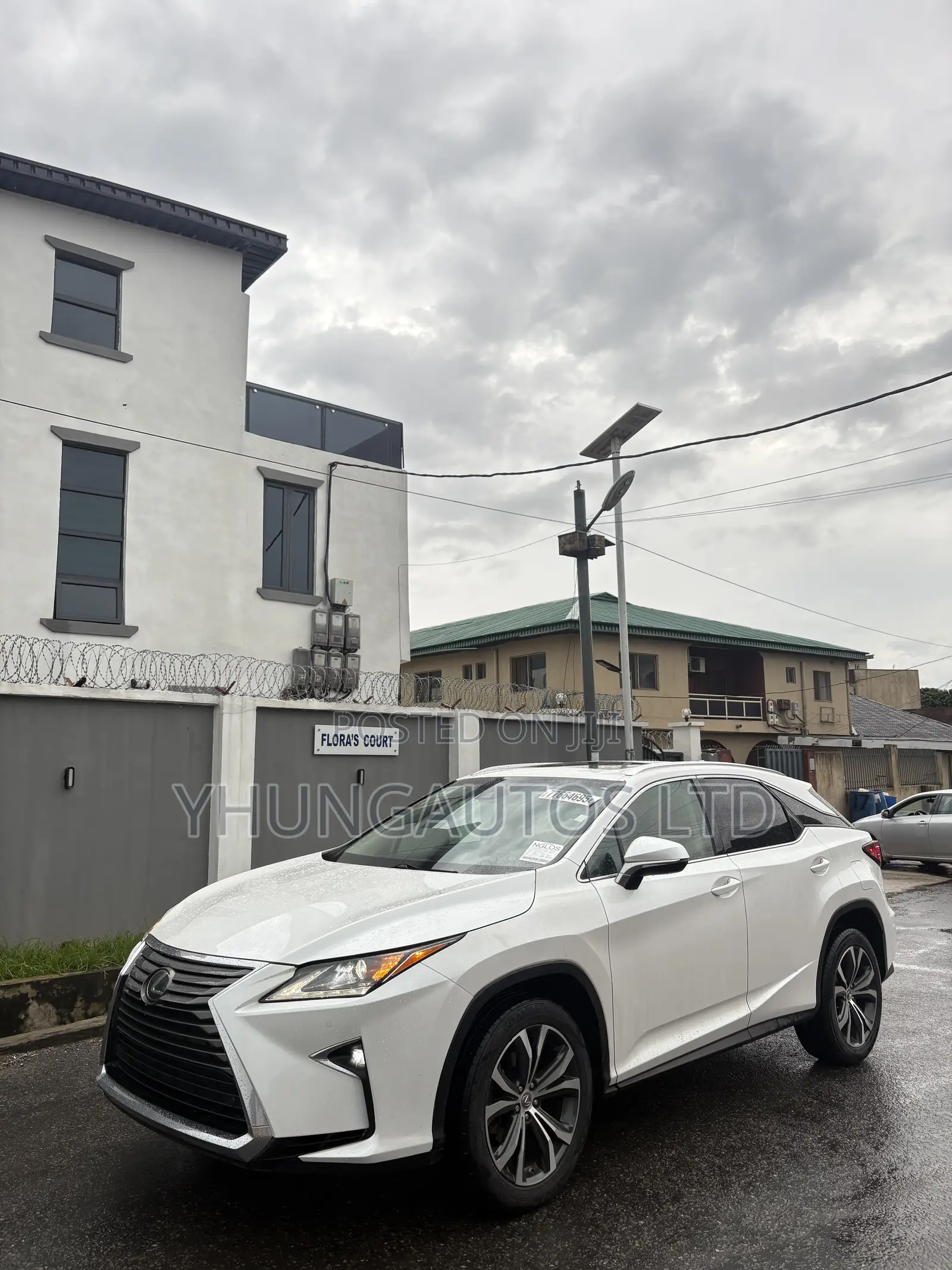 Lexus RX 350 AWD 2017 White