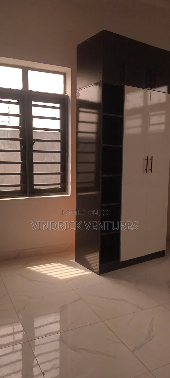 2bdrm Apartment in Lekki Scheme2 Estate for sale