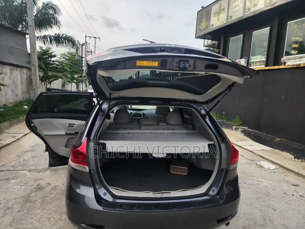 Toyota Venza 2011 Gray