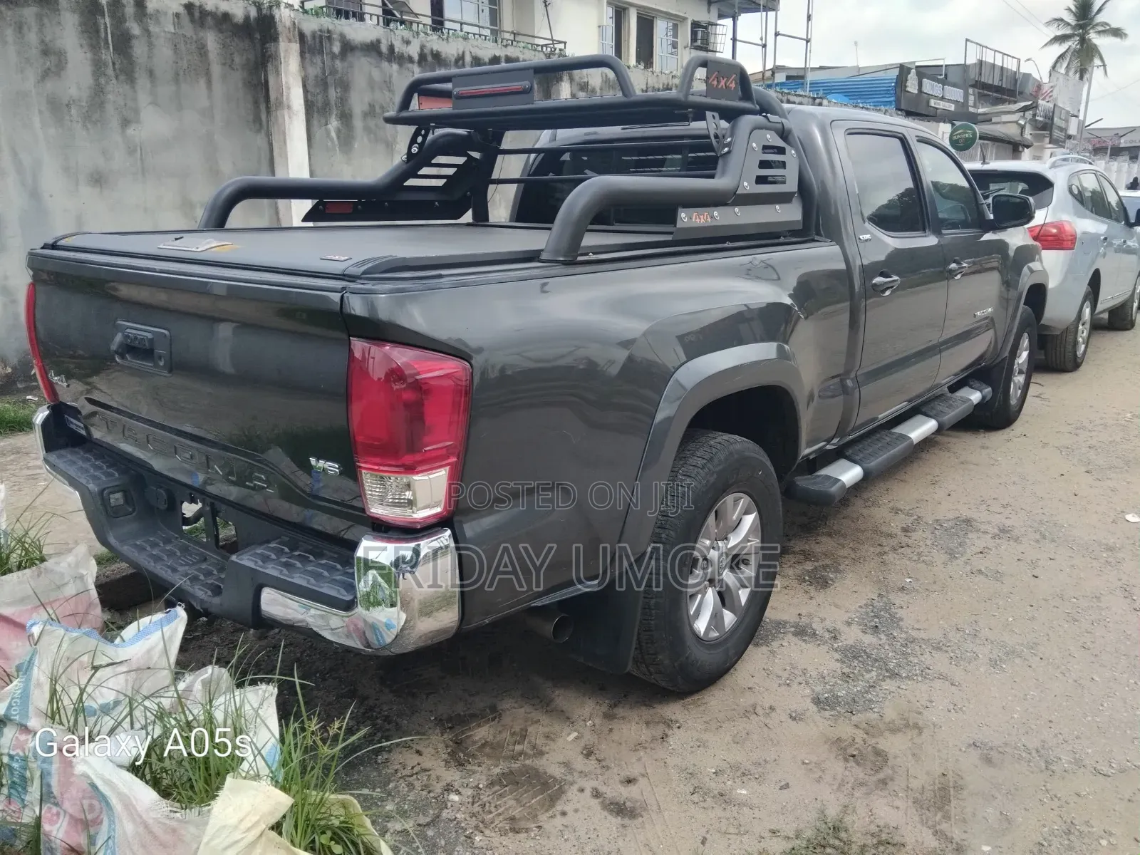 Toyota Tacoma 2017 Gray