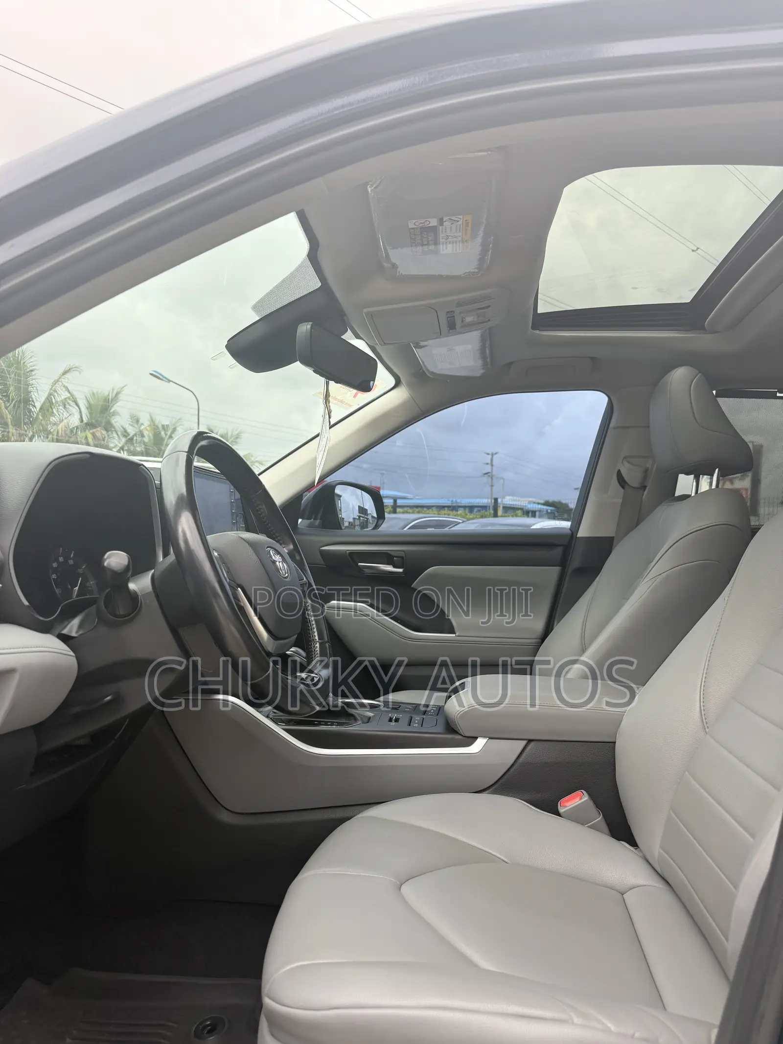 Toyota Highlander XLE 2021 Blue