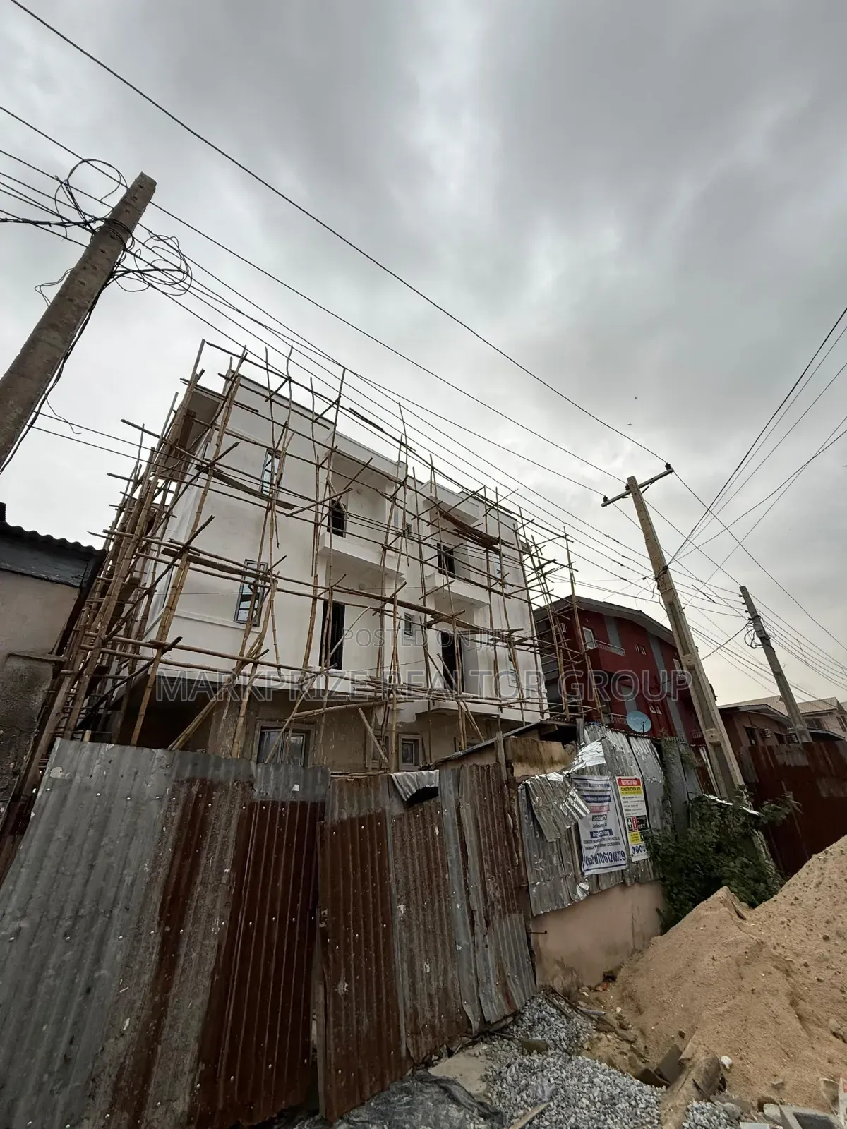 4bdrm Duplex in Gbagada Lagos for sale