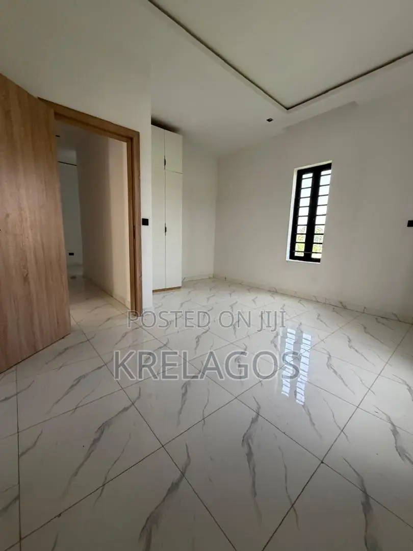 4bdrm Duplex in Sangotedo for sale