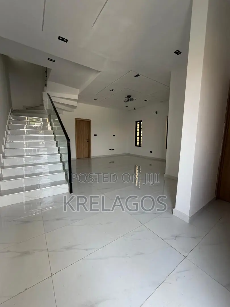 4bdrm Duplex in Sangotedo for sale