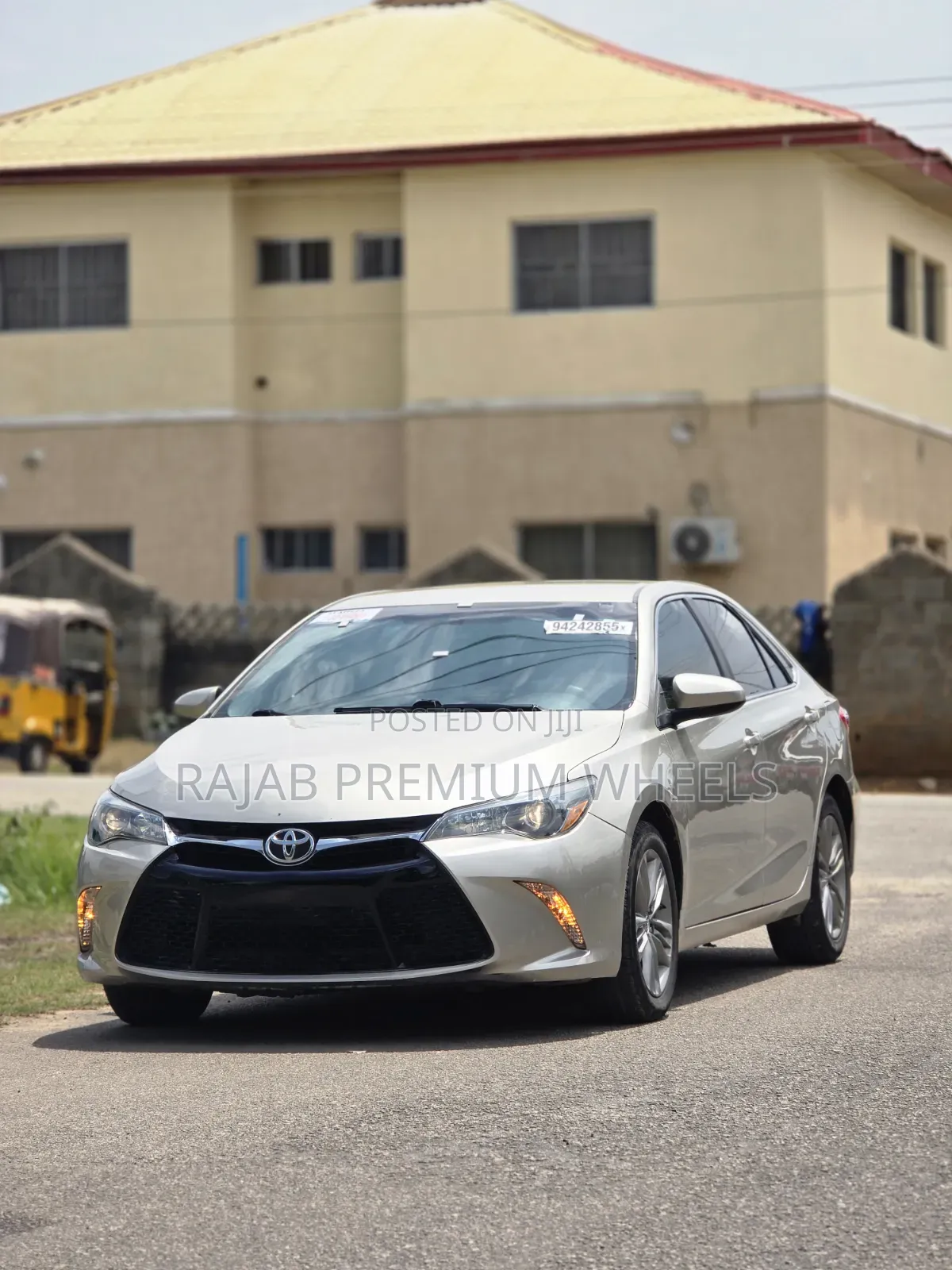 Toyota Camry 2015 Gold