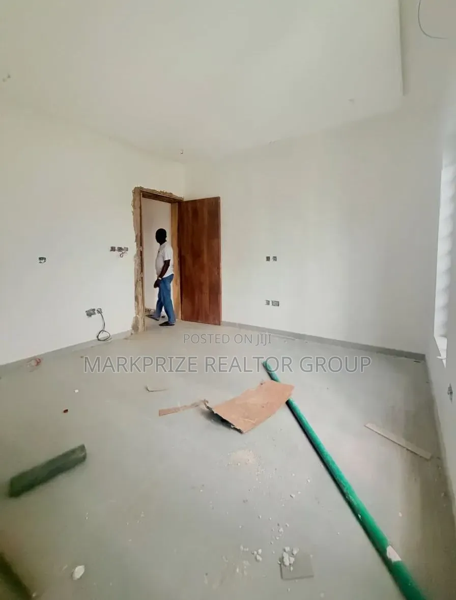 2bdrm Apartment in Maryland Lagos, Anthony Village for sale